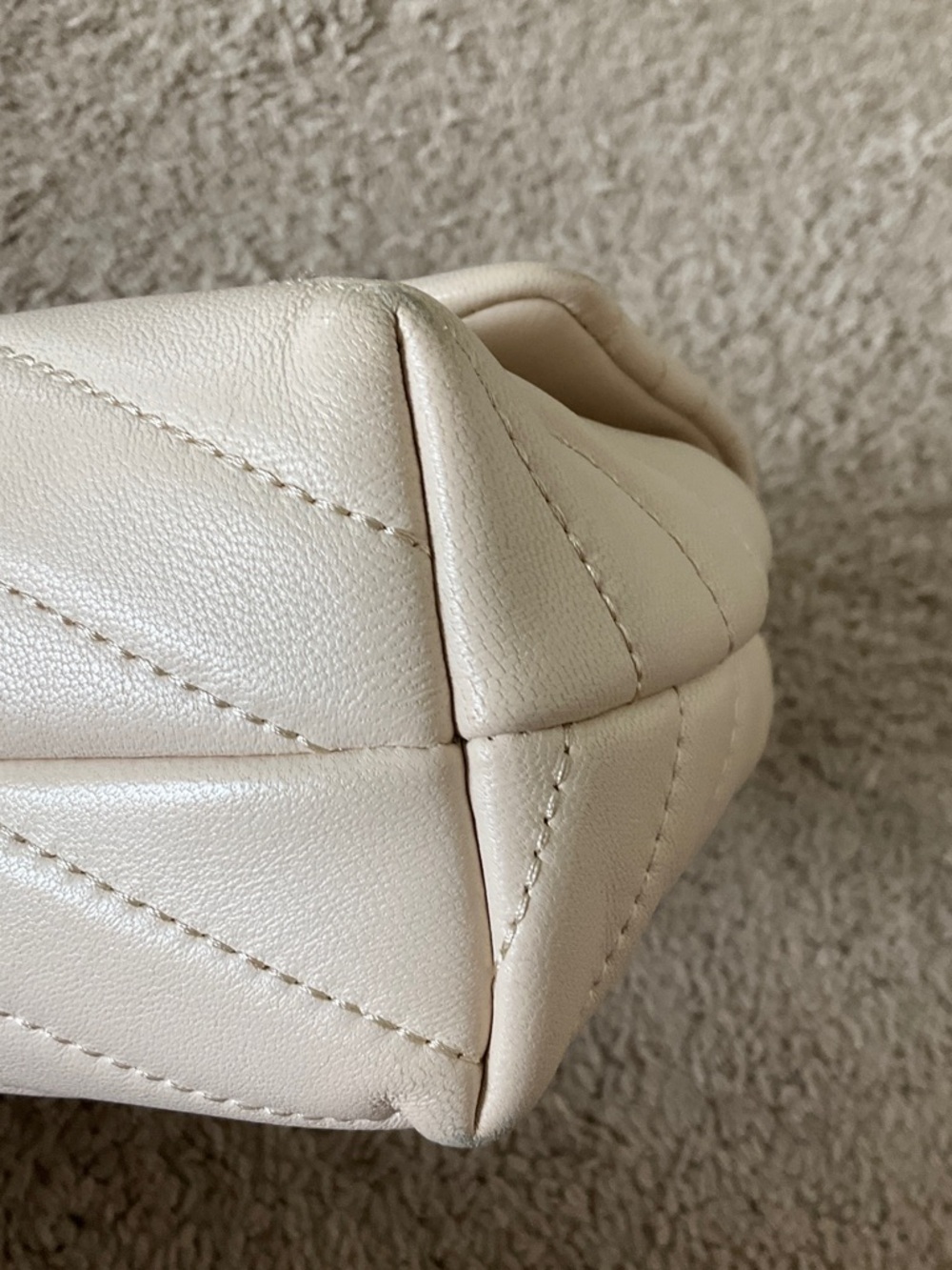 Tory Burch Kira Chevron Convertible Shoulder Bag in Cream with Gold Hardware - Picture 7 of 12